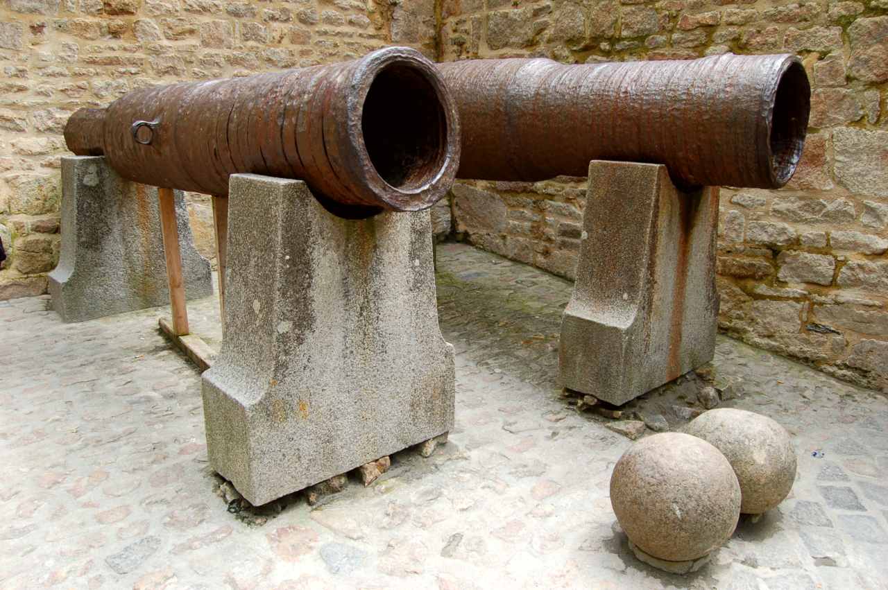 Two bombards abandoned by English forces and currently on display.