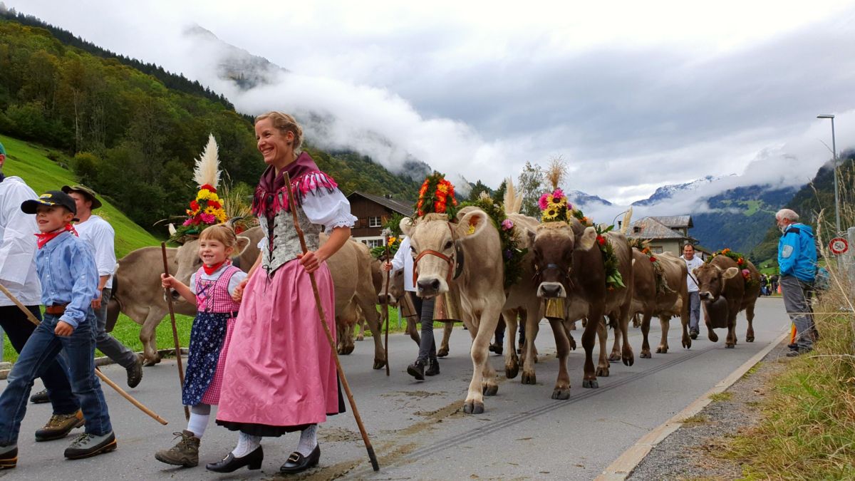 Lokale Traditionen - Switzerland