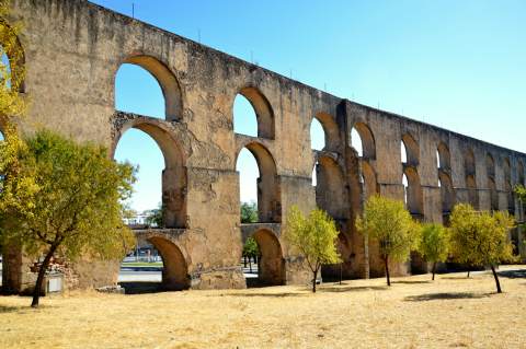 Amoreira Aqueduct