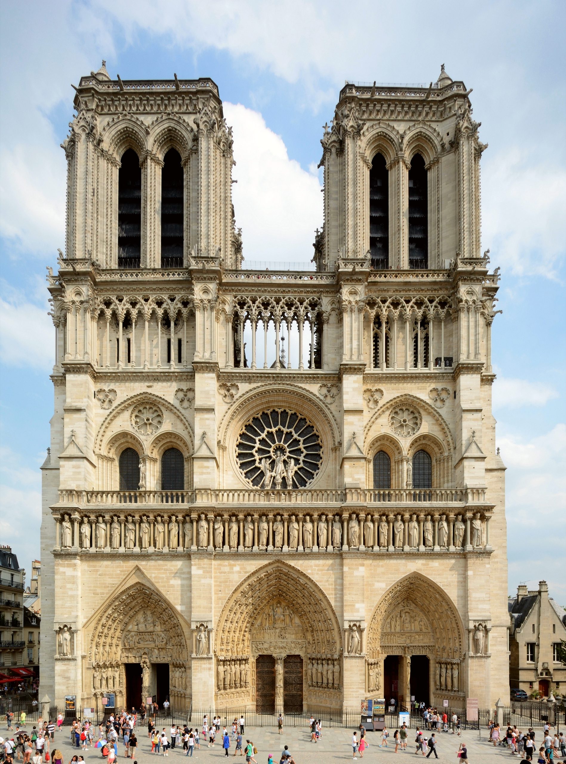 Ein Blick auf die zeitlose Schönheit der Notre-Dame