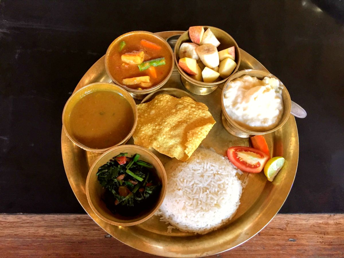 Lokales Essen und Trinken - Nepal