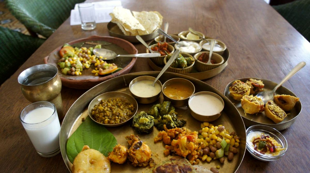 Lokales Essen und Trinken - Gujarat