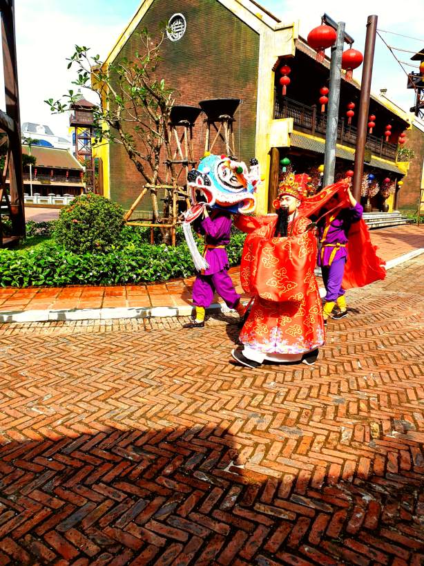 Lion dance with Thần Tài in Thăng Long Cổ trấn, Phú Quốc