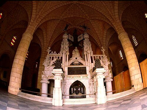Tomb that housed the remains of Christopher Columbus until 1795 (at the cathedral).