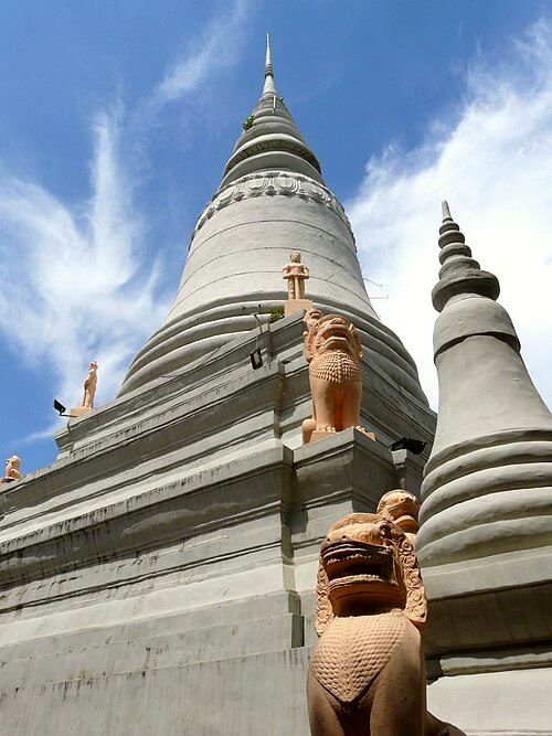 Stupa of King Ponhea Yat on the top of Wat Phnom