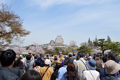 Throngs of tourists on their way to Himeji Castle in Himeji (WHS)