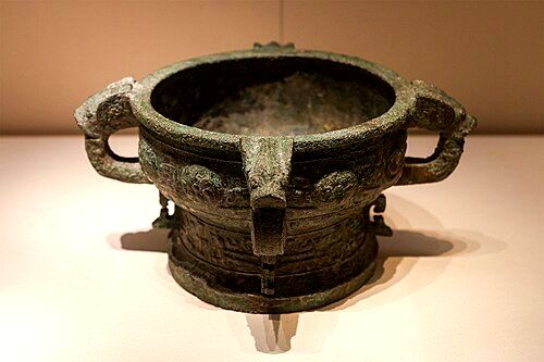 The Yi Hou Ze-gui (宜侯夨簋), National Museum of China