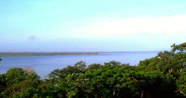 Lake Petén Itzá