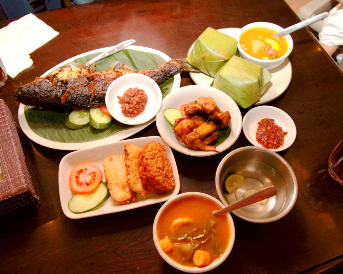 Lokales Essen und Trinken - Indonesia