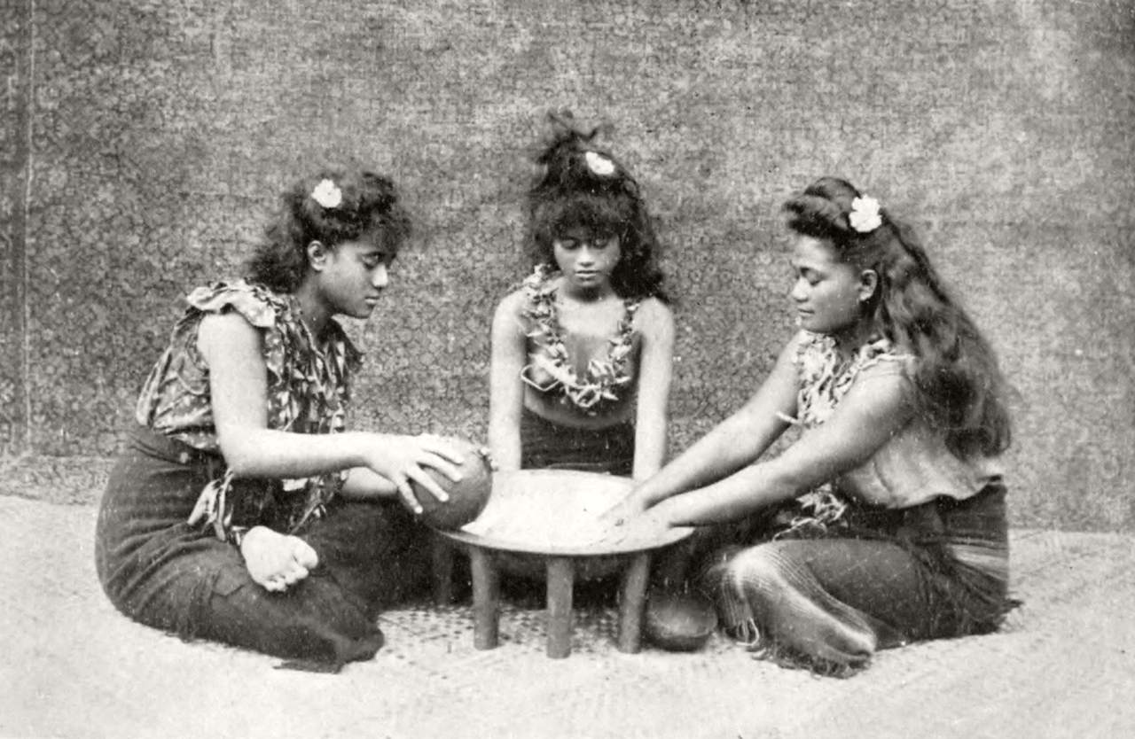 Studio photo depicting preparation of the Samoa 'ava ceremony c. 1911