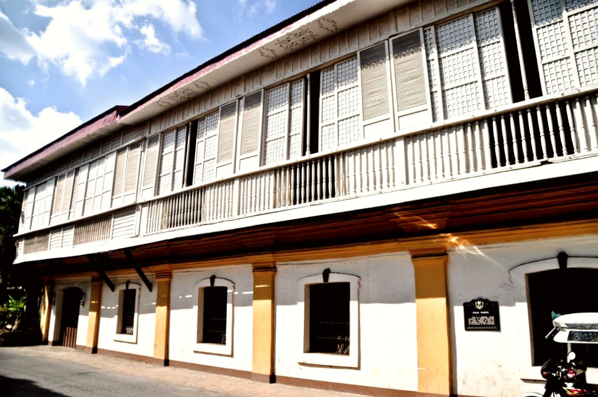 Syquia Mansion