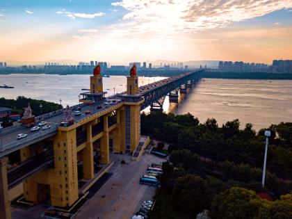 Nanjing Yangtze River Bridge