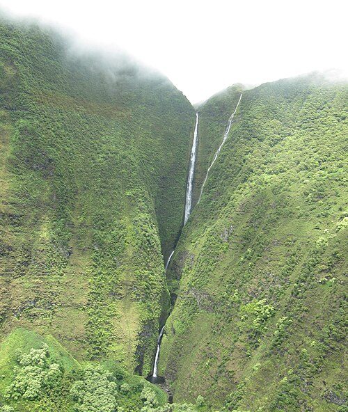 Molokaʻi Waterfall